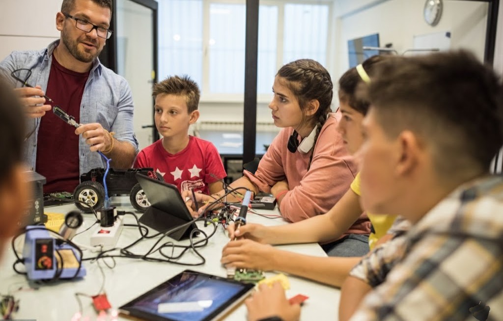 Ateliers de robotique MelyaKids